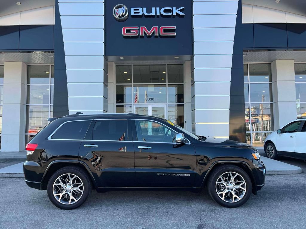 Used 2020 Jeep Grand Cherokee Overland AWD/4WD image 2