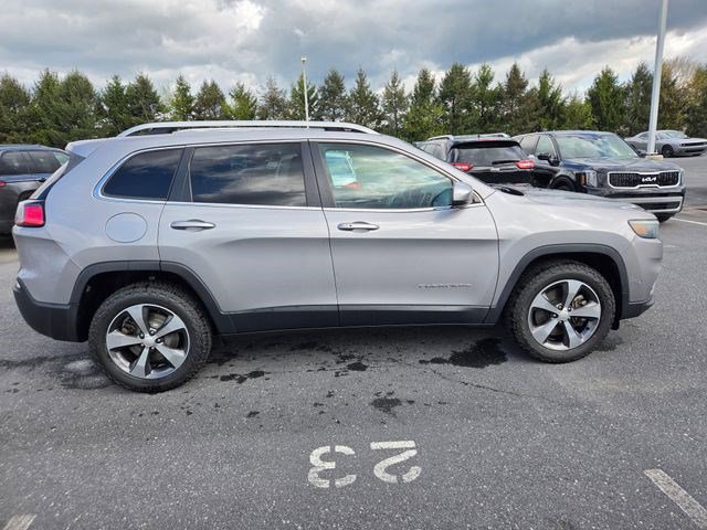 Used 2019 Jeep Cherokee Limited w/ Technology Group image 17