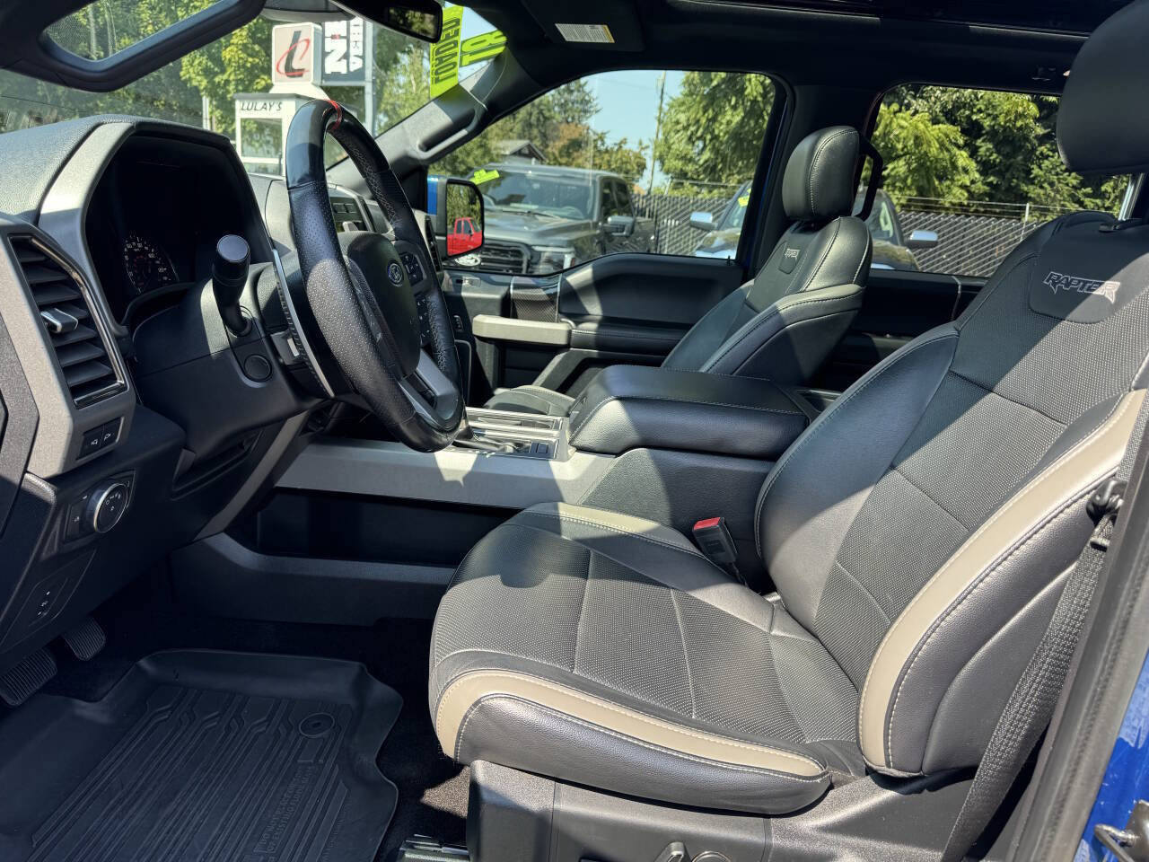 Used 2018 Ford F150 Raptor w/ Equipment Group 802A Luxury image 8