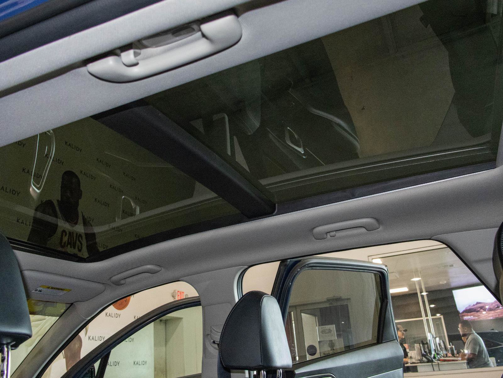 New 2025 Kia Sorento S w/ Panoramic Sunroof Package AWD/4WD image 14