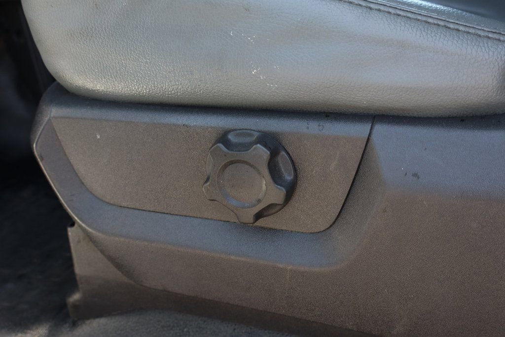 Used 2016 Ford F650 2WD Crew Cab Super Duty image 17