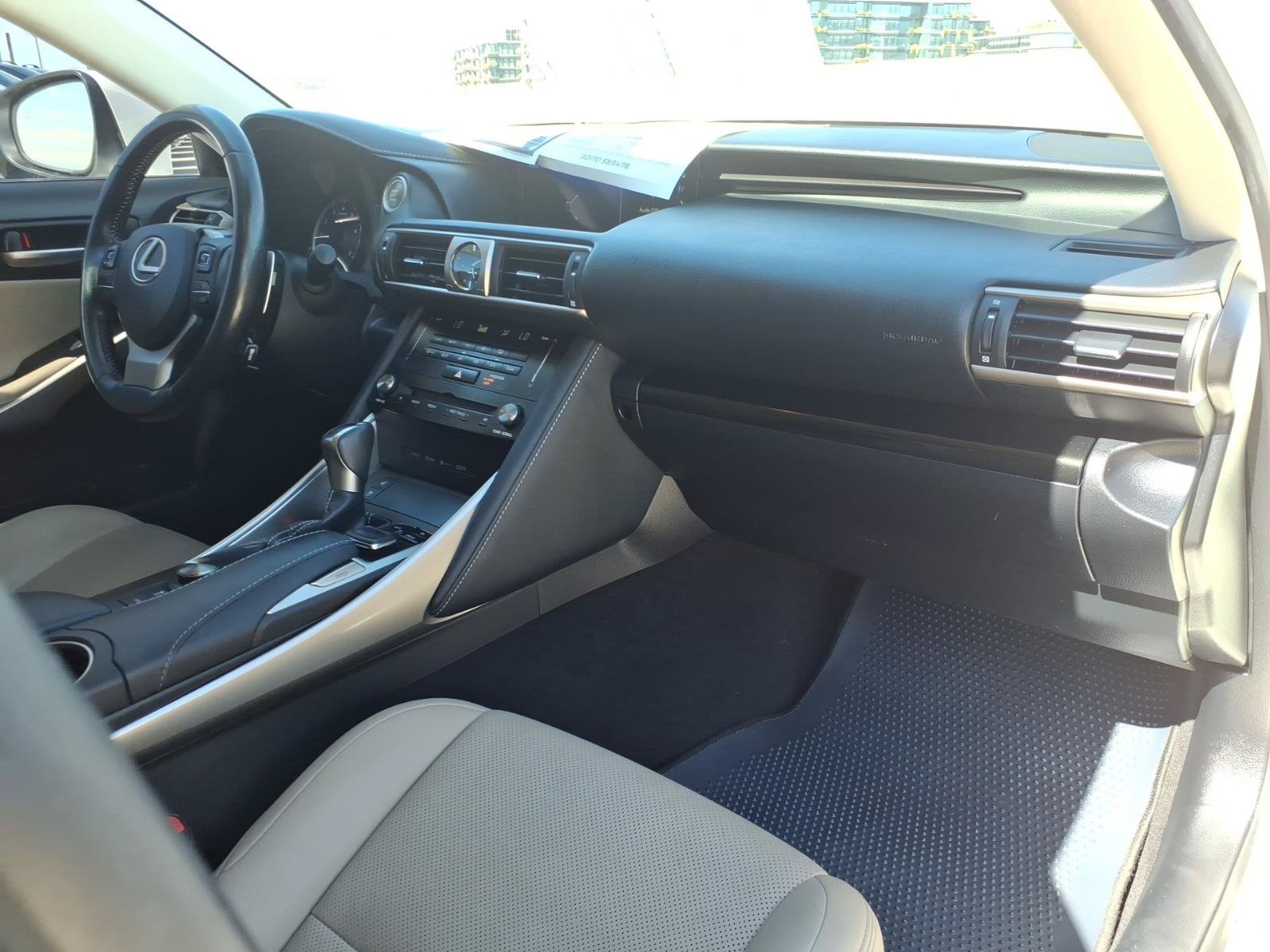 Used 2017 Lexus IS 200t w/ Navigation System Package RWD image 9