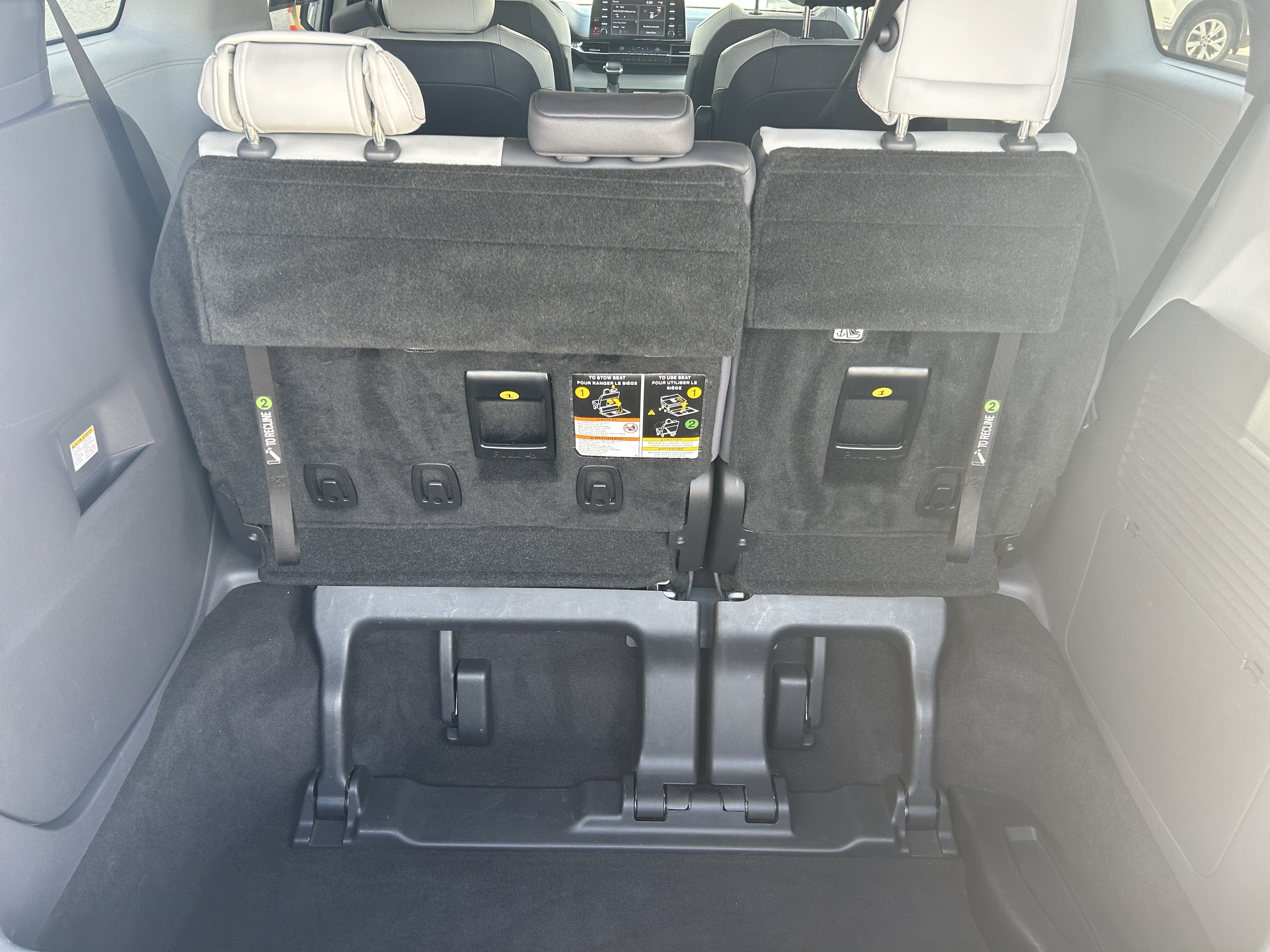 Certified 2022 Toyota Sienna XSE w/ XSE Plus Package FWD image 23