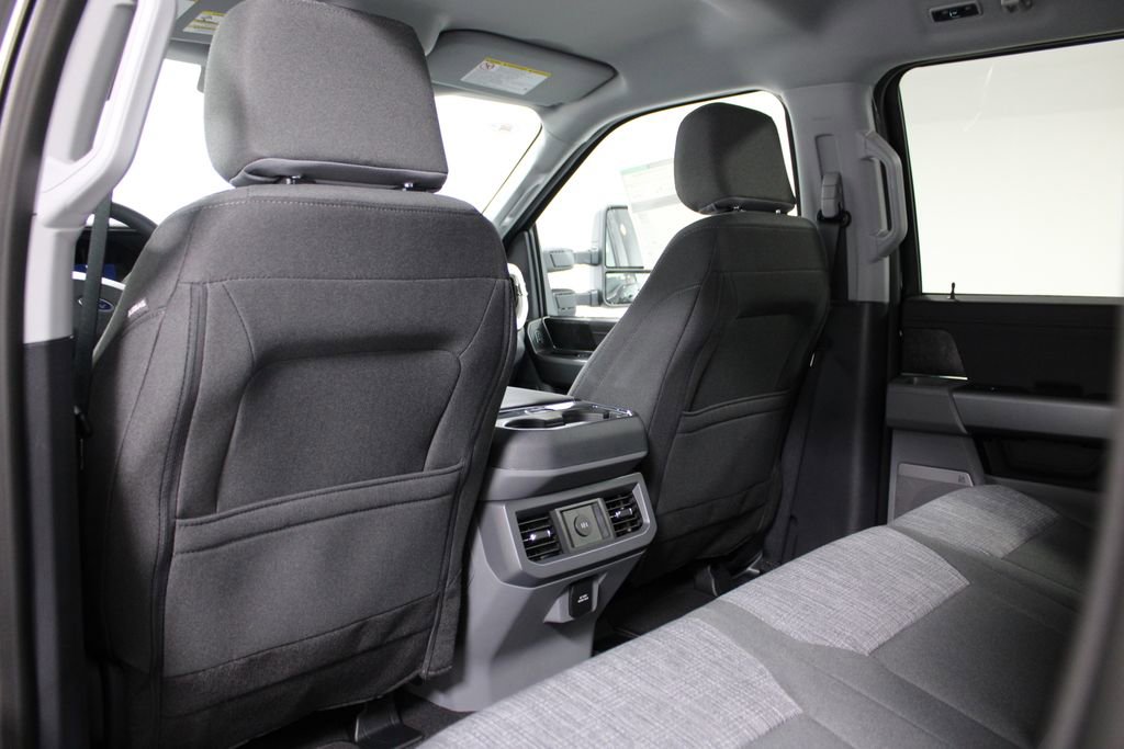 New 2026 Ford F250 XLT w/ XLT Premium Package AWD/4WD image 29