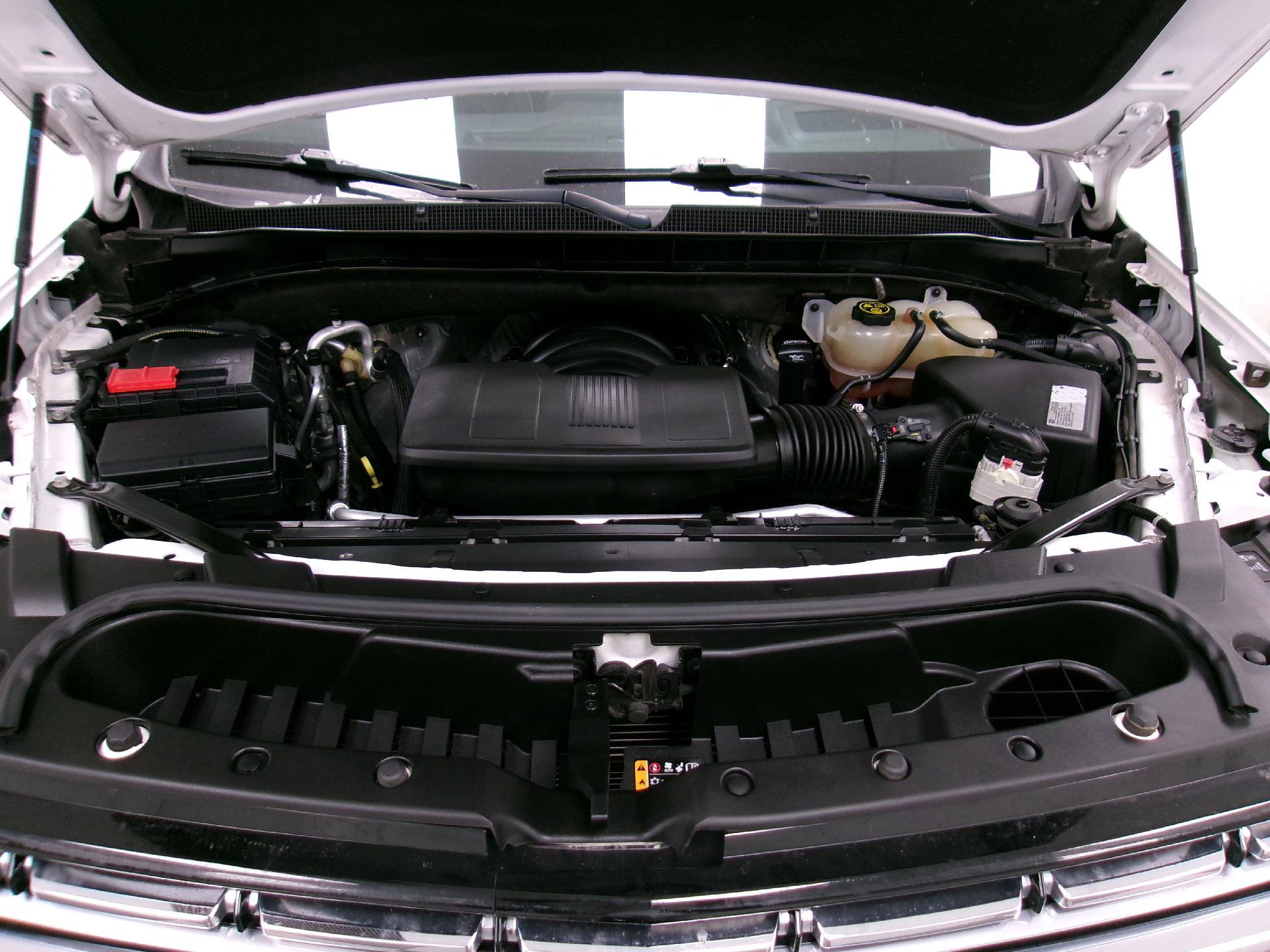 Used 2021 Chevrolet Suburban Premier image 19