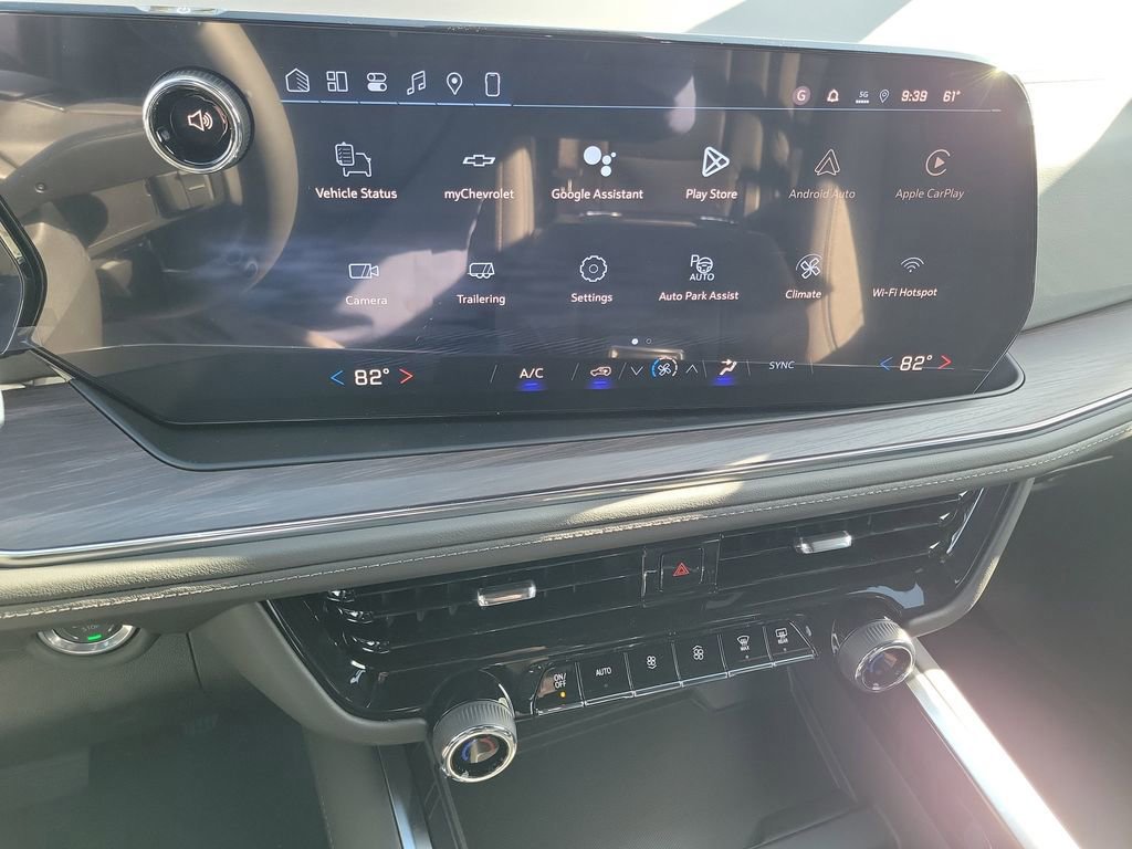 New 2026 Chevrolet Suburban LS image 7