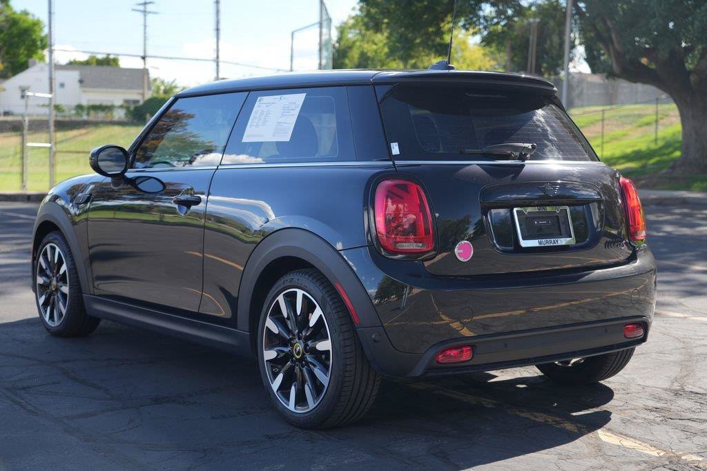 Used 2024 MINI Cooper SE FWD image 3
