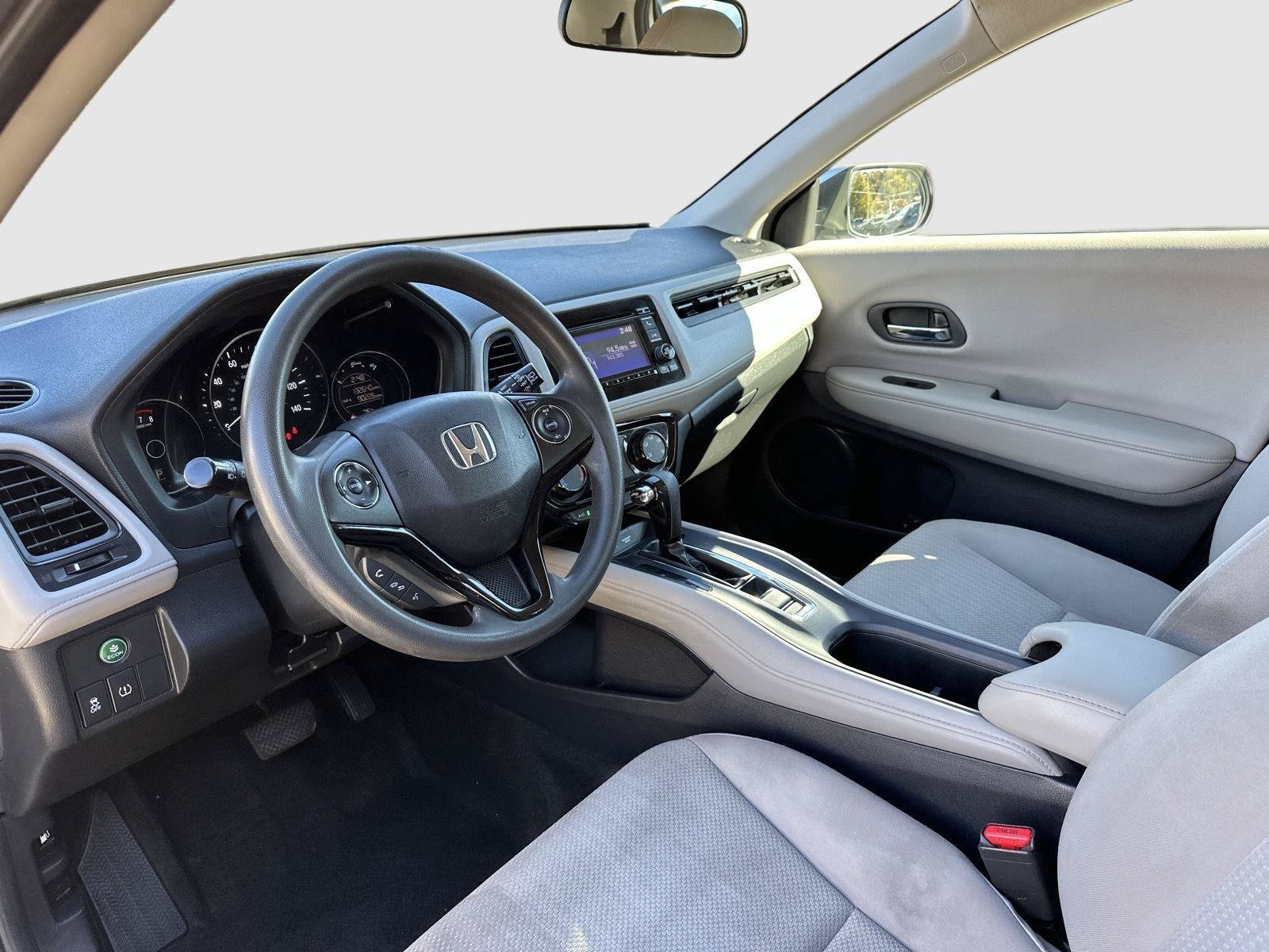 Used 2017 Honda HR-V LX image 26