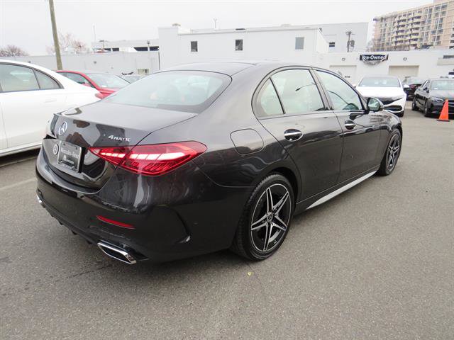 Used 2025 Mercedes-Benz C 300 4MATIC Sedan image 4