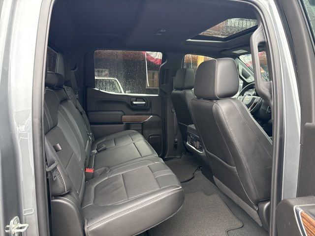 Used 2021 Chevrolet Silverado 1500 High Country w/ Technology Package image 13