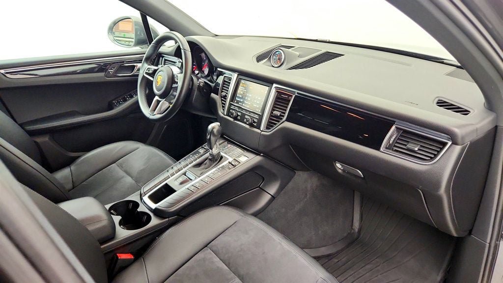 Used 2016 Porsche Macan S AWD/4WD image 24
