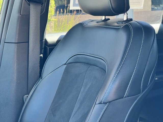 Used 2023 Jeep Grand Cherokee L Laredo image 38