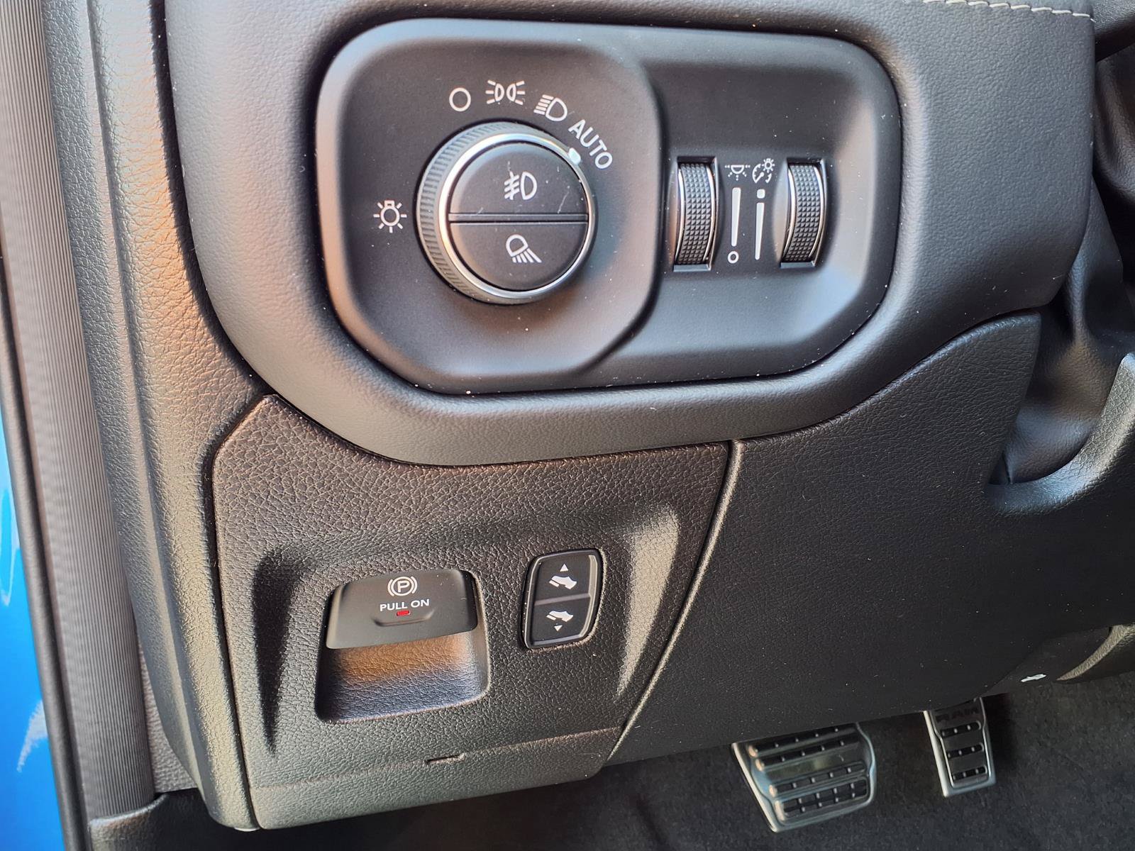 Used 2022 RAM 1500 TRX w/ TRX Level 1 Equipment Group AWD/4WD image 23