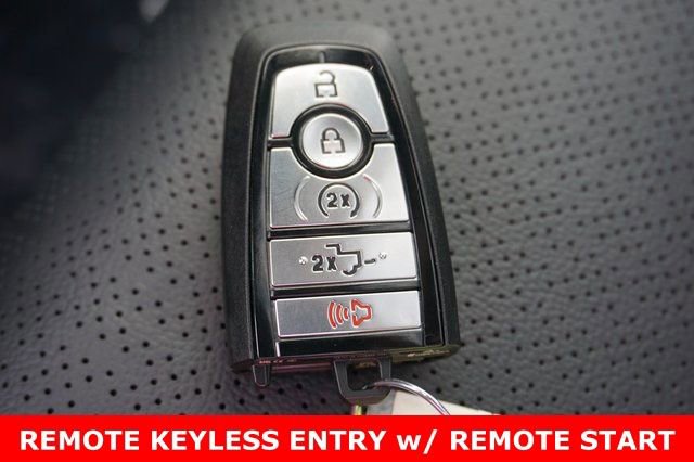 New 2026 Ford F350 Lariat w/ Black Appearance Package image 28