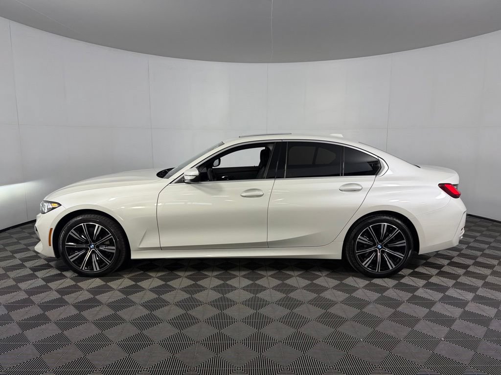 Used 2025 BMW 330i xDrive Sedan AWD/4WD image 8