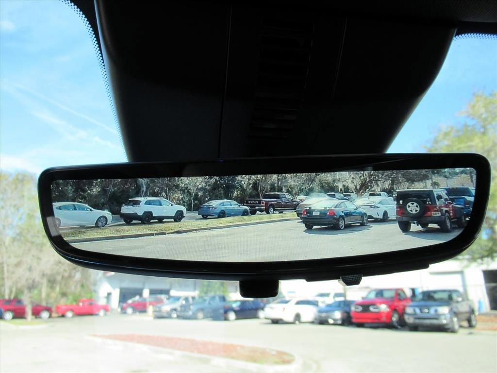 Used 2024 Chevrolet Traverse RS w/ LPO, Floor Liner Package image 27