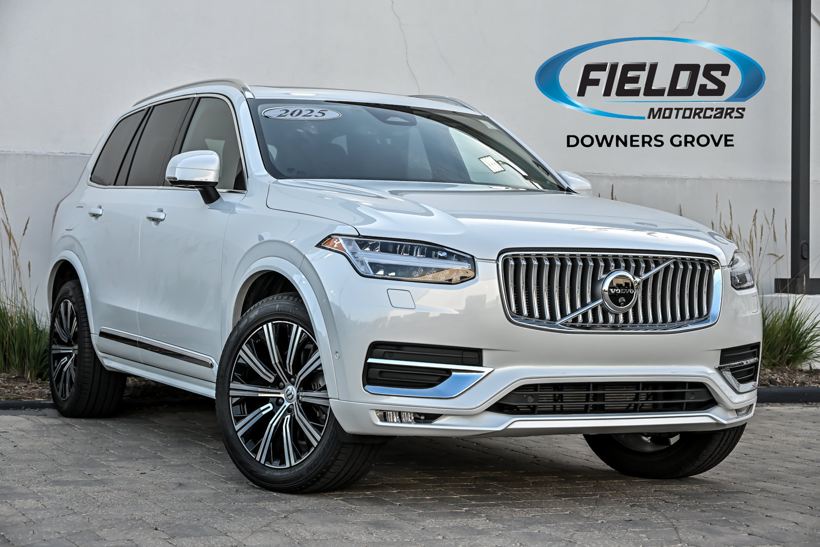 Used 2025 Volvo XC90 B6 Plus w/ Protection Package Premier AWD/4WD video 1