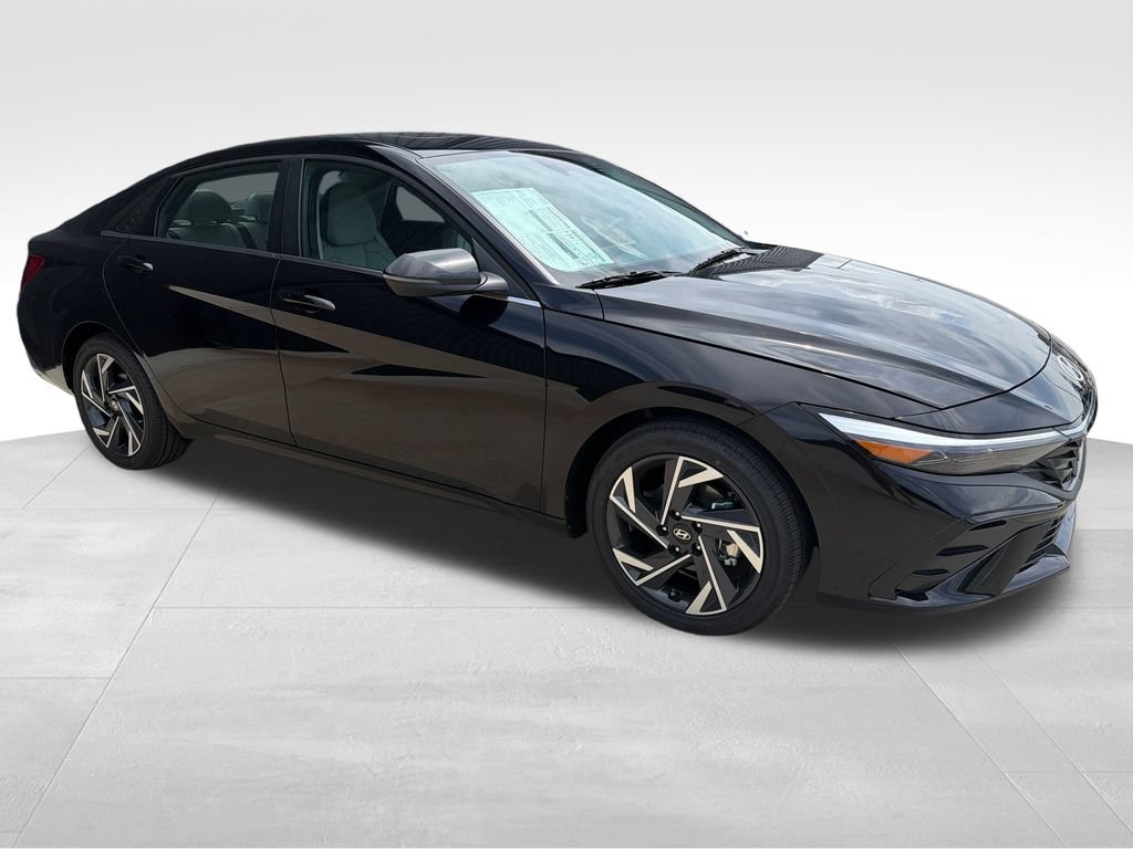 New 2026 Hyundai Elantra Limited FWD image 9