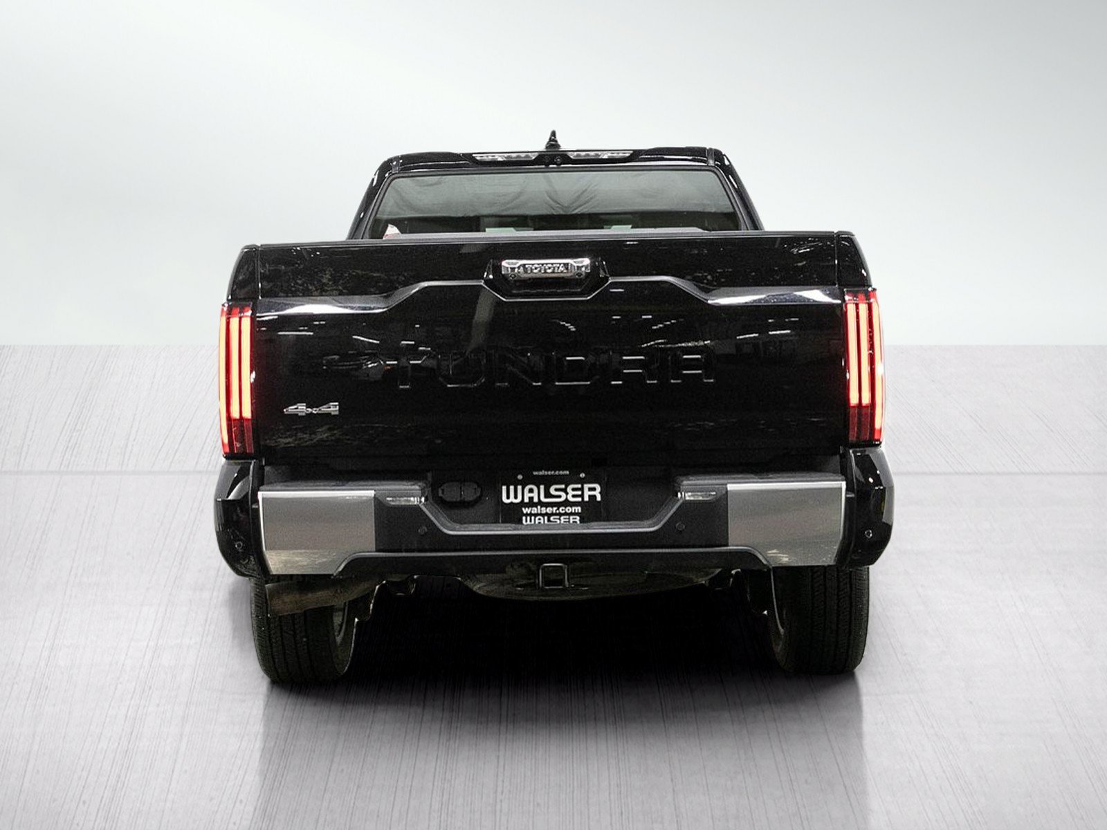 Used 2023 Toyota Tundra Limited AWD/4WD image 4