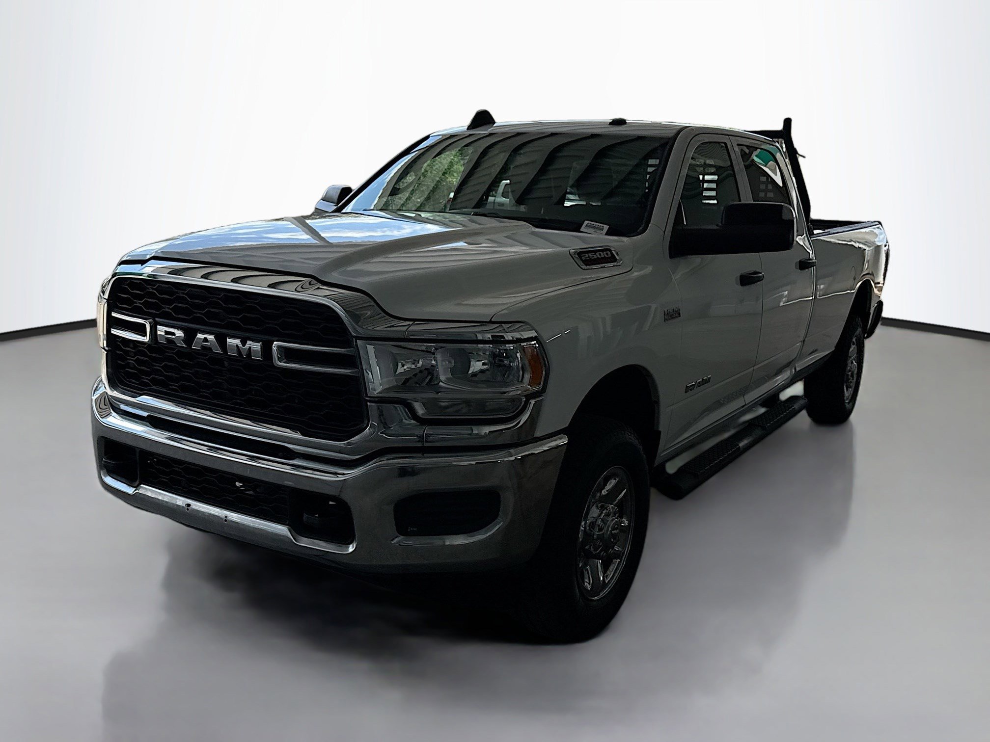 Used 2021 RAM 2500 Tradesman w/ Chrome Appearance Group image 4