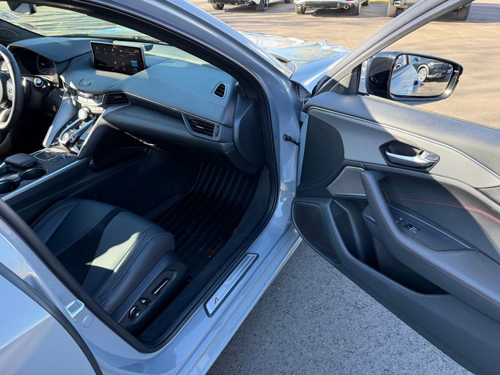 Certified 2025 Acura TLX SH-AWD w/ A-SPEC Pkg image 18