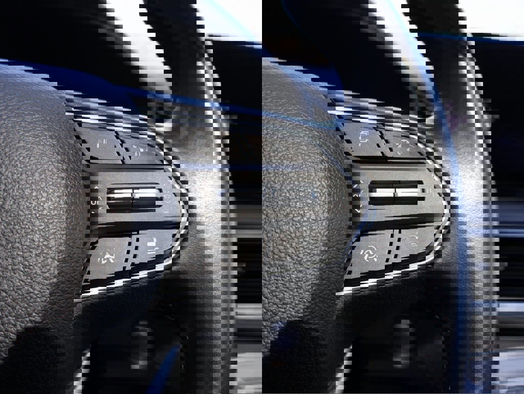 Used 2023 Hyundai Santa Fe SEL w/ Premium Package image 30