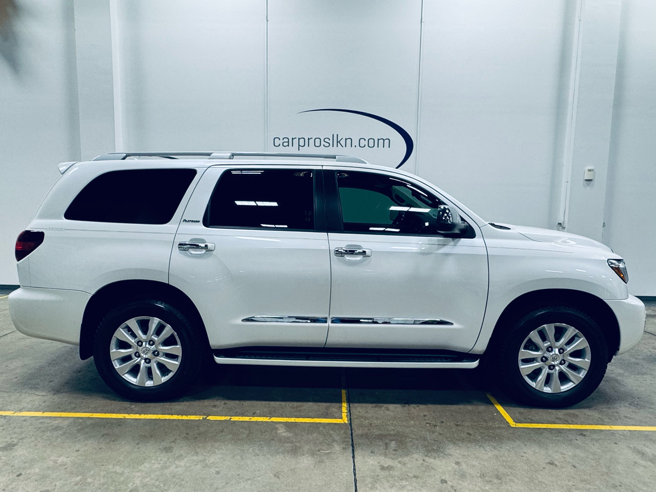 Used 2020 Toyota Sequoia Platinum image 8