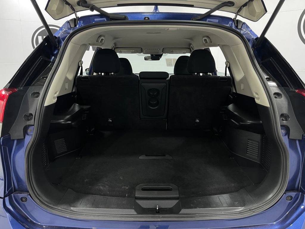 Used 2019 Nissan Rogue S image 22