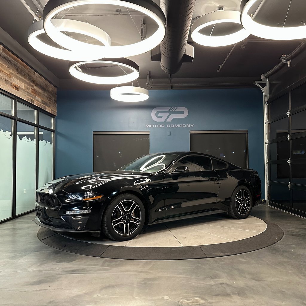 Used 2020 Ford Mustang Premium w/ Equipment Group 201A image 7