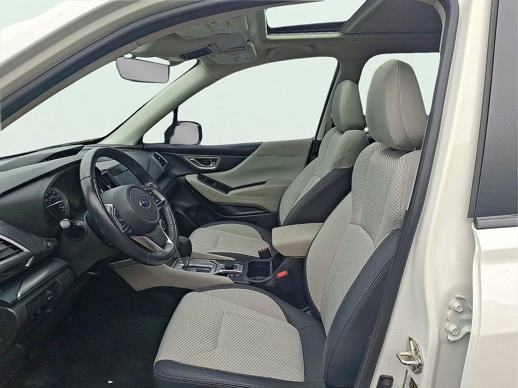 Used 2020 Subaru Forester Premium AWD/4WD image 14