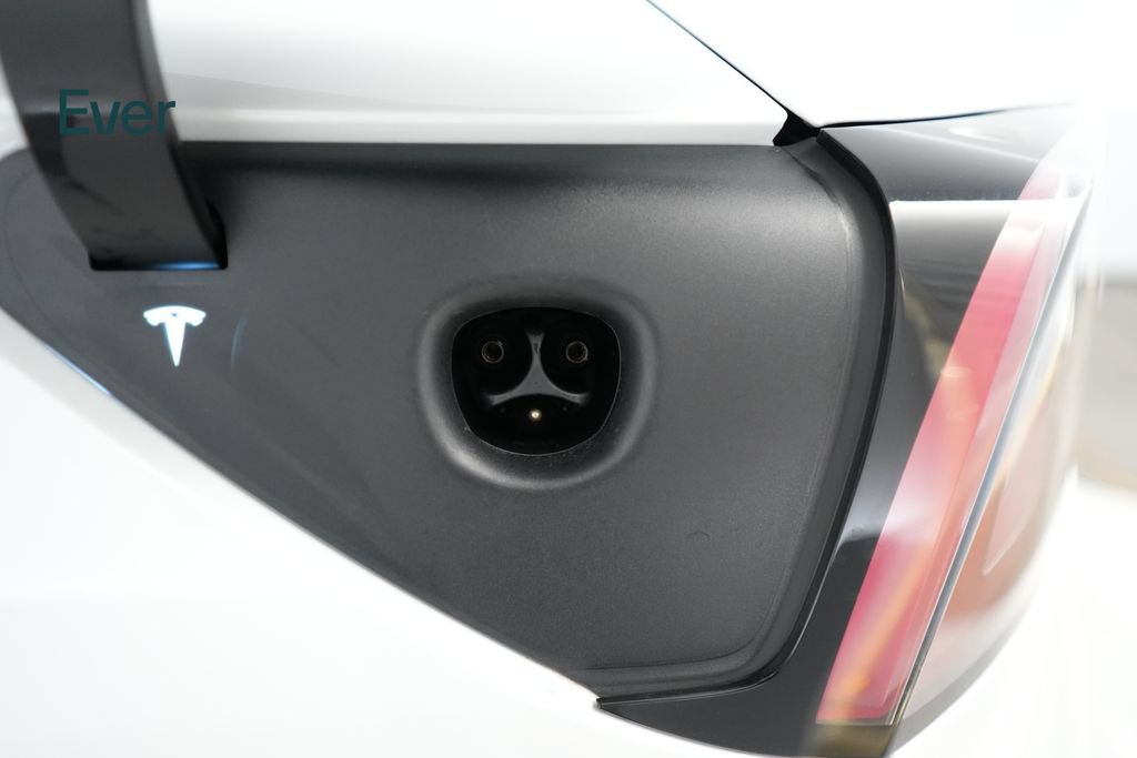 Used 2023 Tesla Model 3 Standard Range RWD image 10