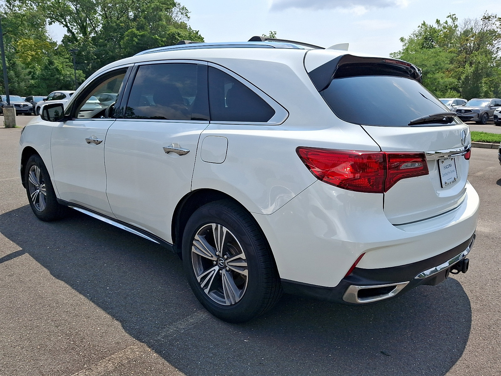 Certified 2018 Acura MDX SH-AWD image 4