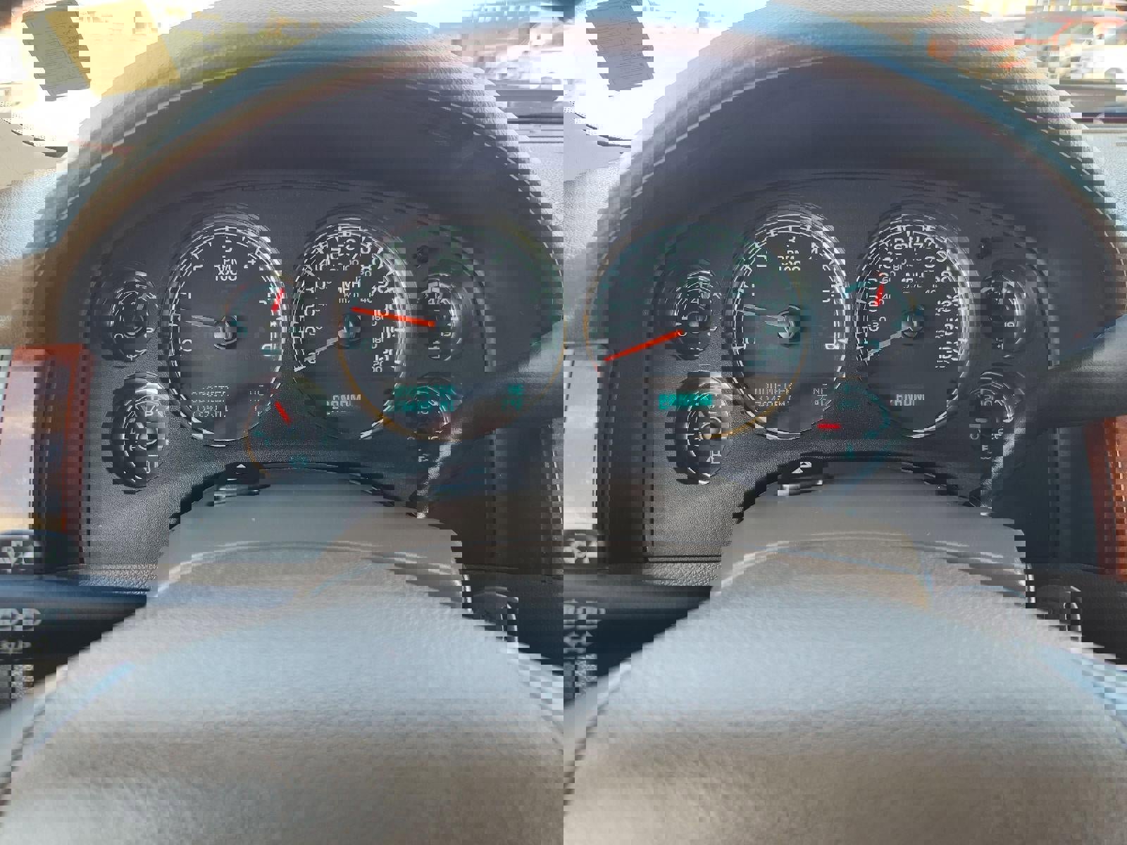 Used 2014 Chevrolet Suburban LTZ image 9