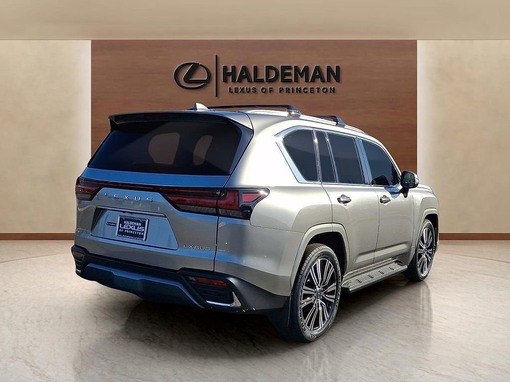 New 2026 Lexus LX 600 4WD w/ Luxury Package image 4