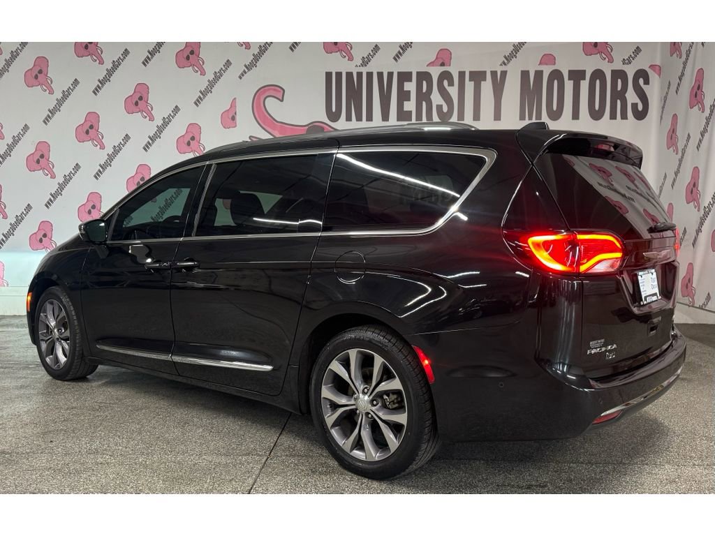 Used 2020 Chrysler Pacifica Limited image 12