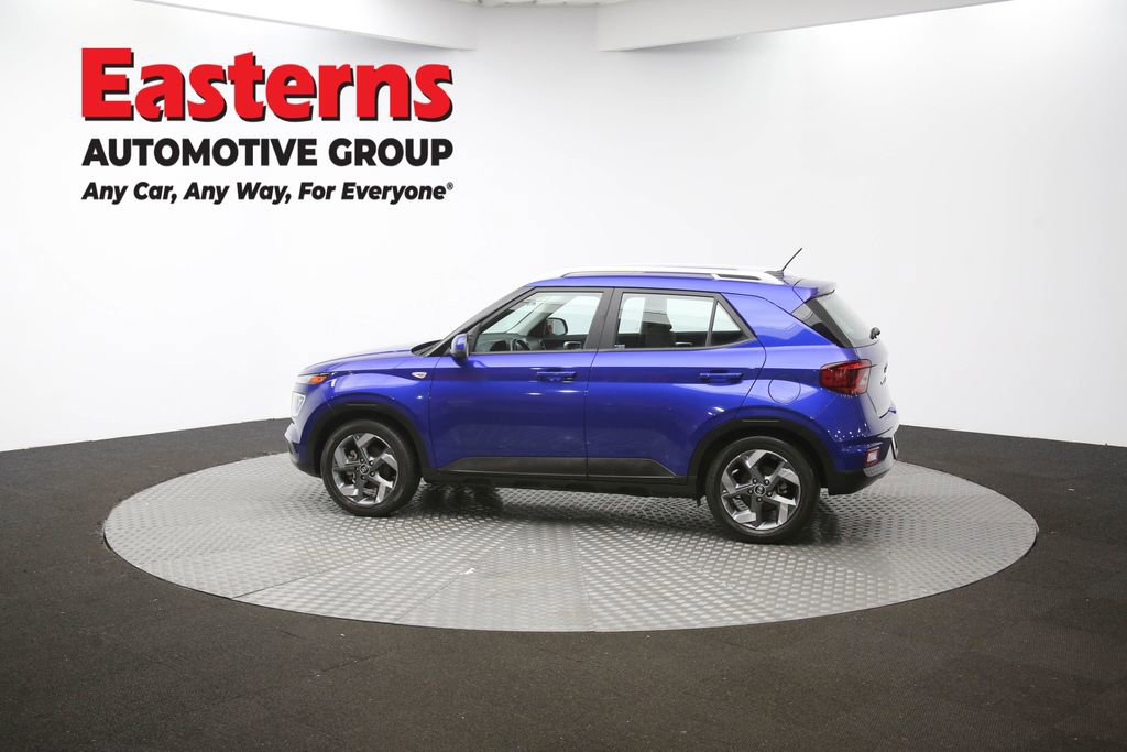 Used 2023 Hyundai Venue SEL image 56