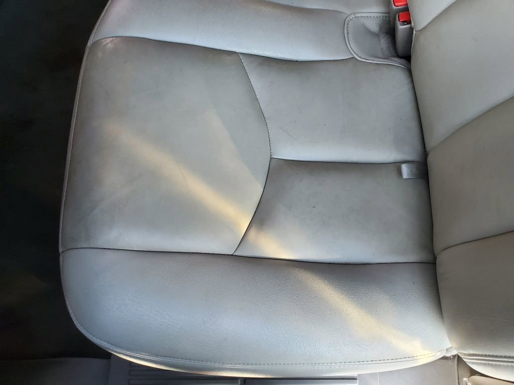 Used 2006 Chevrolet Avalanche Z71 w/ Sun And Sound Package image 28