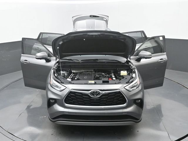 New 2026 Toyota Highlander Platinum AWD/4WD image 35
