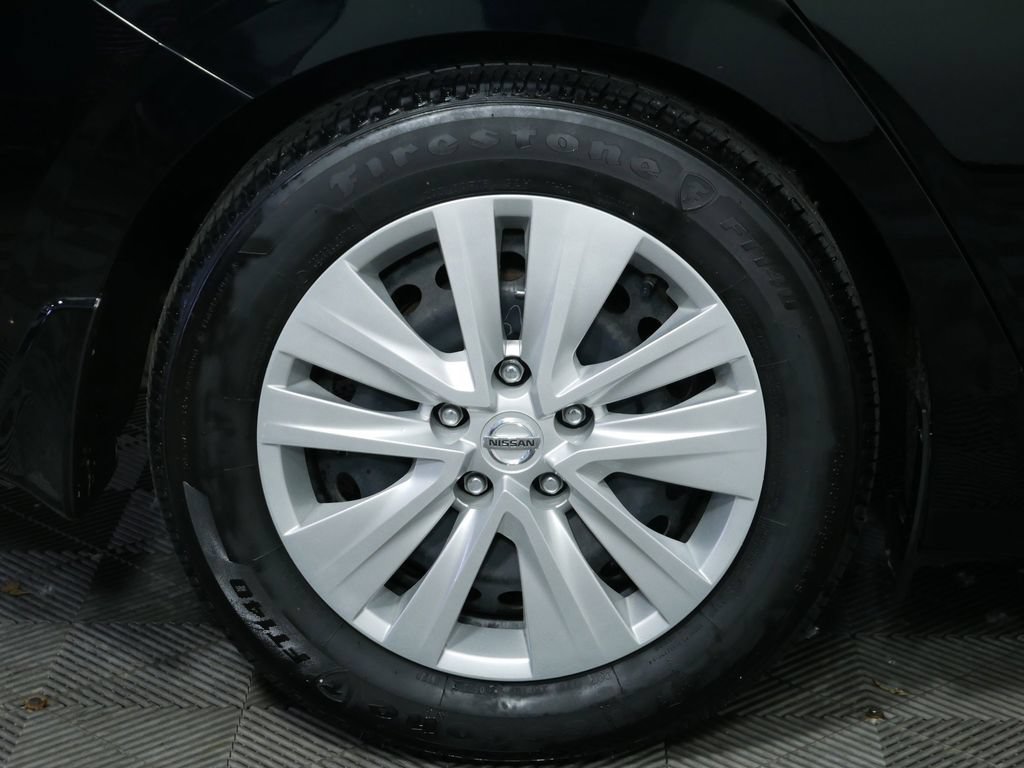 Used 2023 Nissan Sentra S FWD image 11