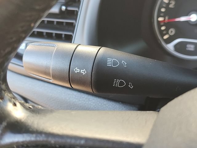 Used 2020 Jeep Renegade Altitude AWD/4WD image 23