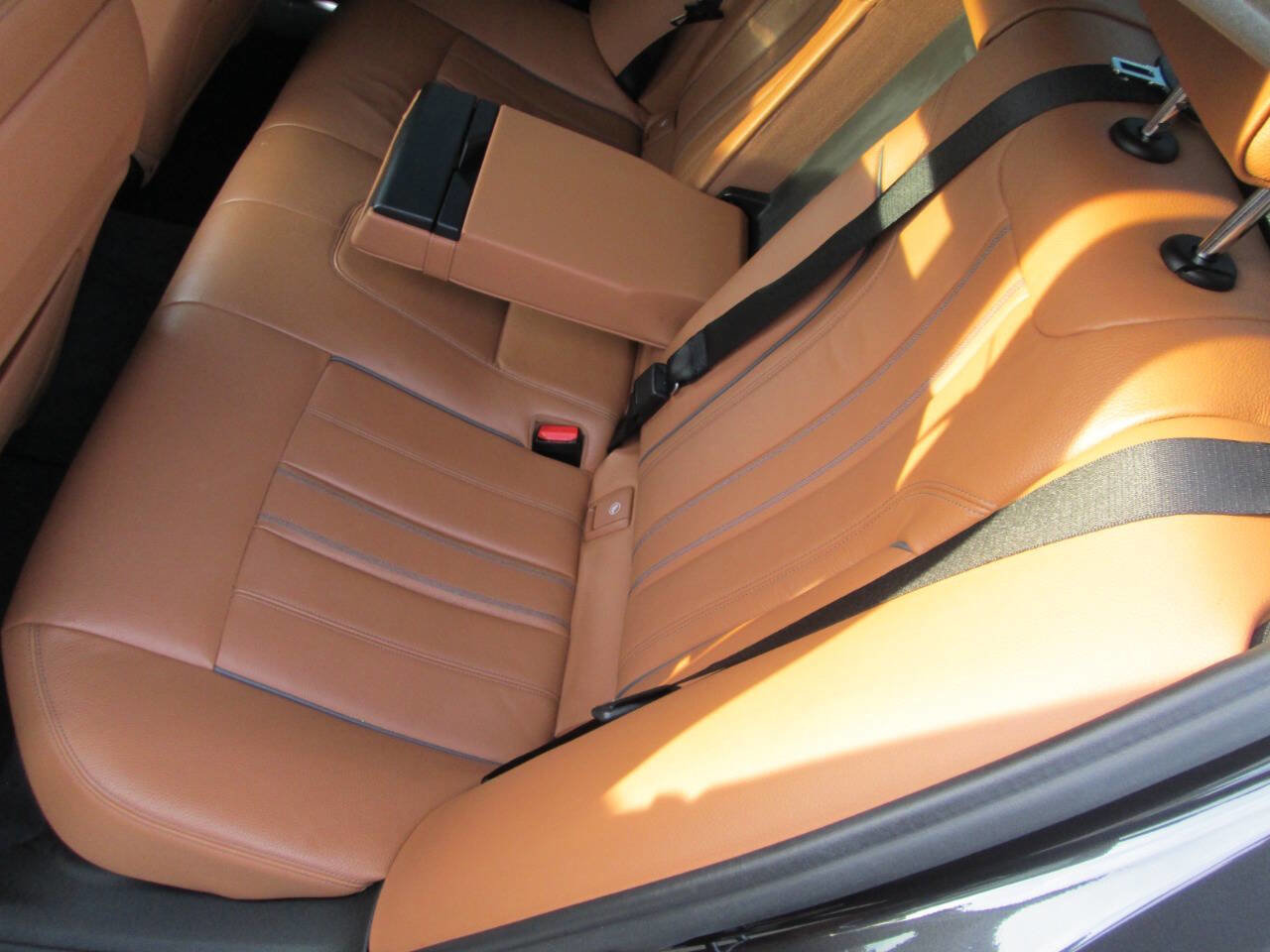 Used 2019 BMW 530e 530e iPerformance 4dr Sedan w/ Convenience Package image 47