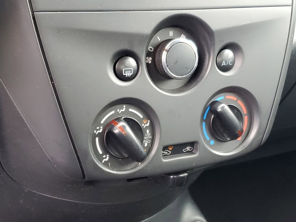 Used 2019 Nissan Versa S FWD image 15