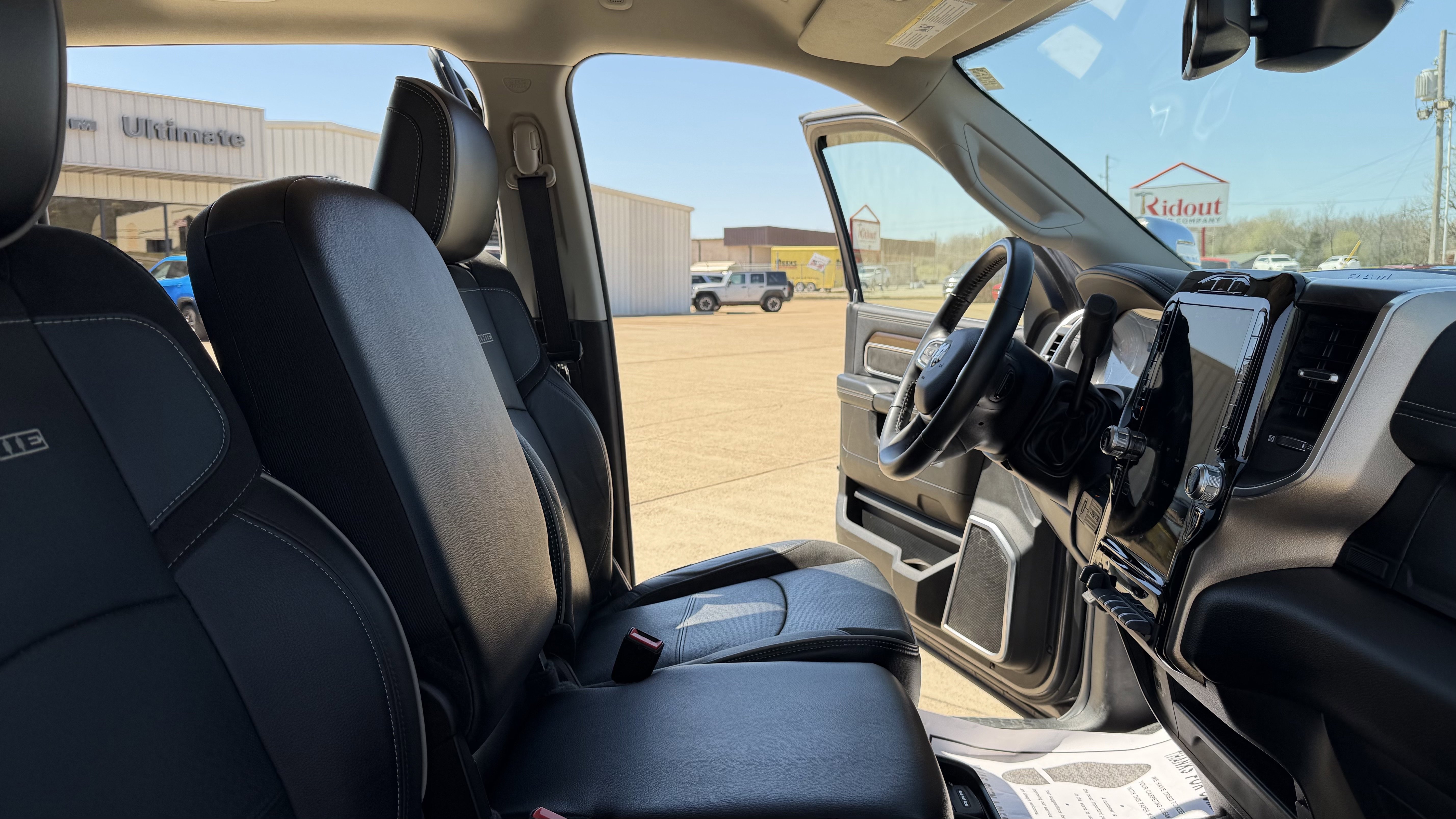 Used 2024 RAM 2500 Laramie image 34