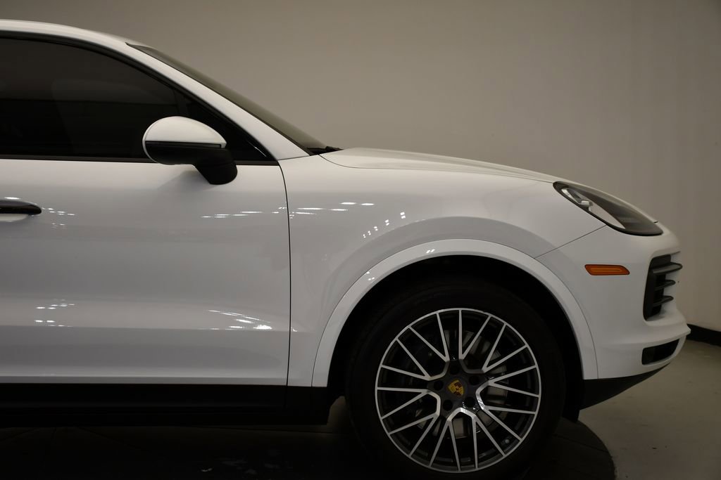 Used 2022 Porsche Cayenne image 11
