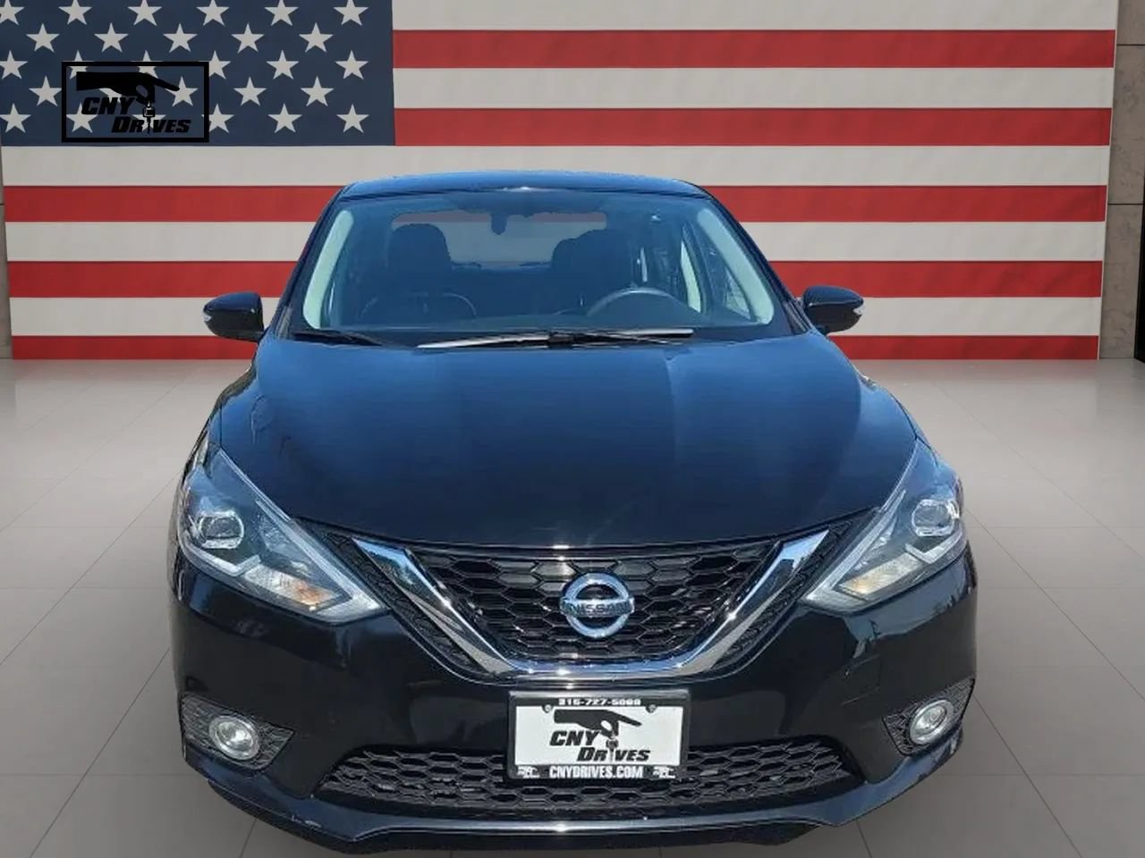Used 2016 Nissan Sentra SR w/ SR Premium Package FWD image 2