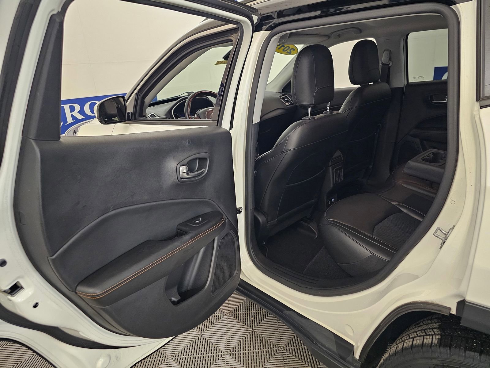 Used 2019 Jeep Compass Limited image 35