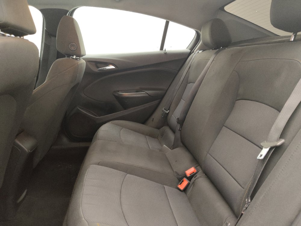 Used 2019 Chevrolet Cruze LS FWD image 18