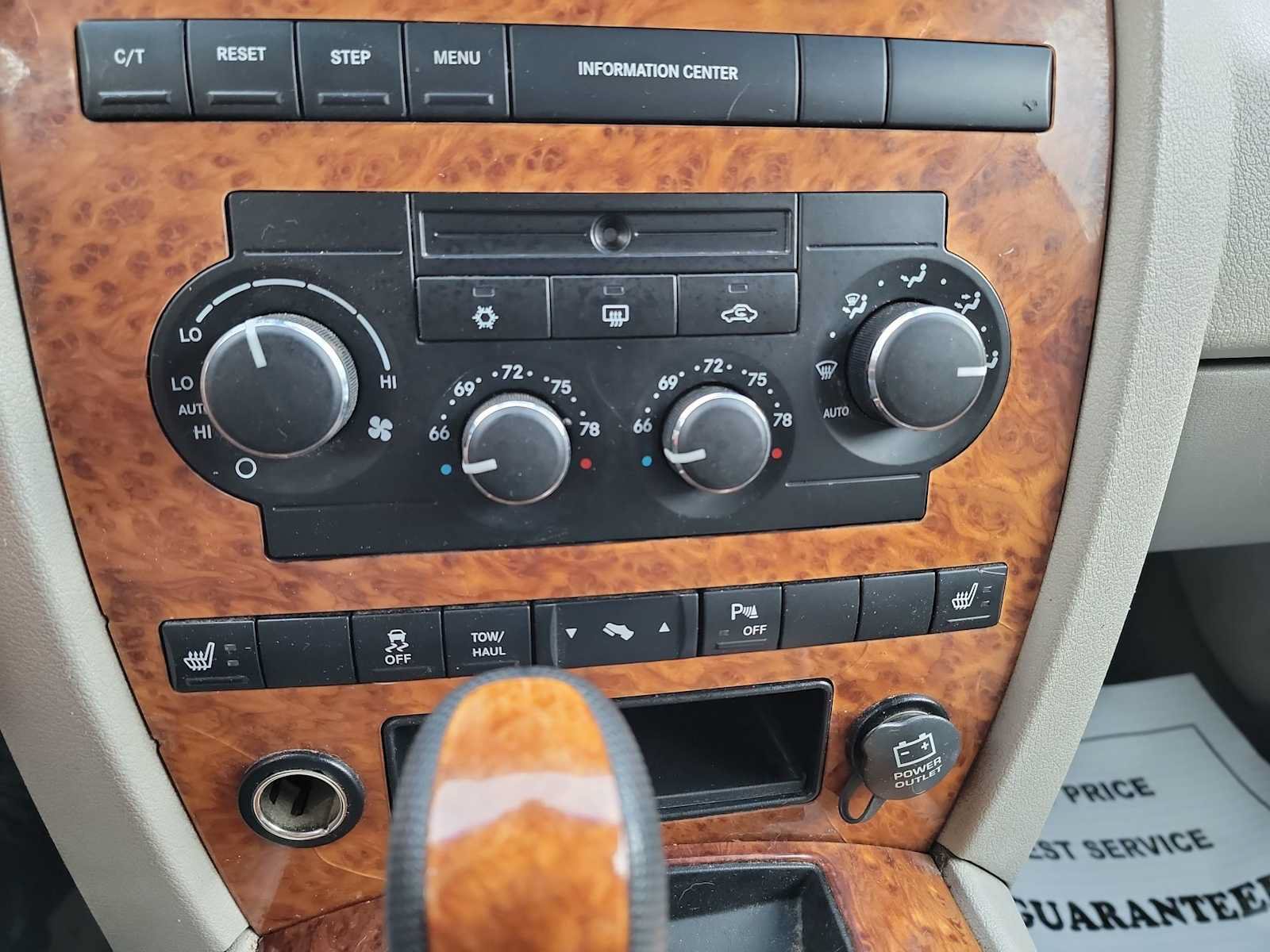 Used 2007 Jeep Grand Cherokee Overland AWD/4WD image 17