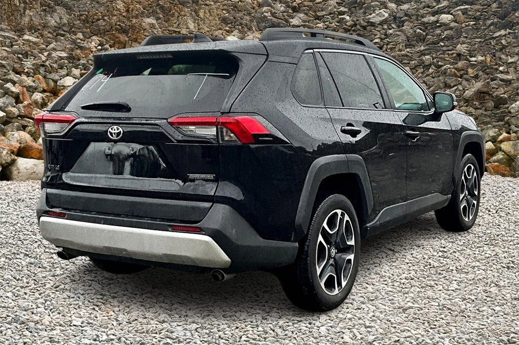 Used 2019 Toyota RAV4 Adventure image 2