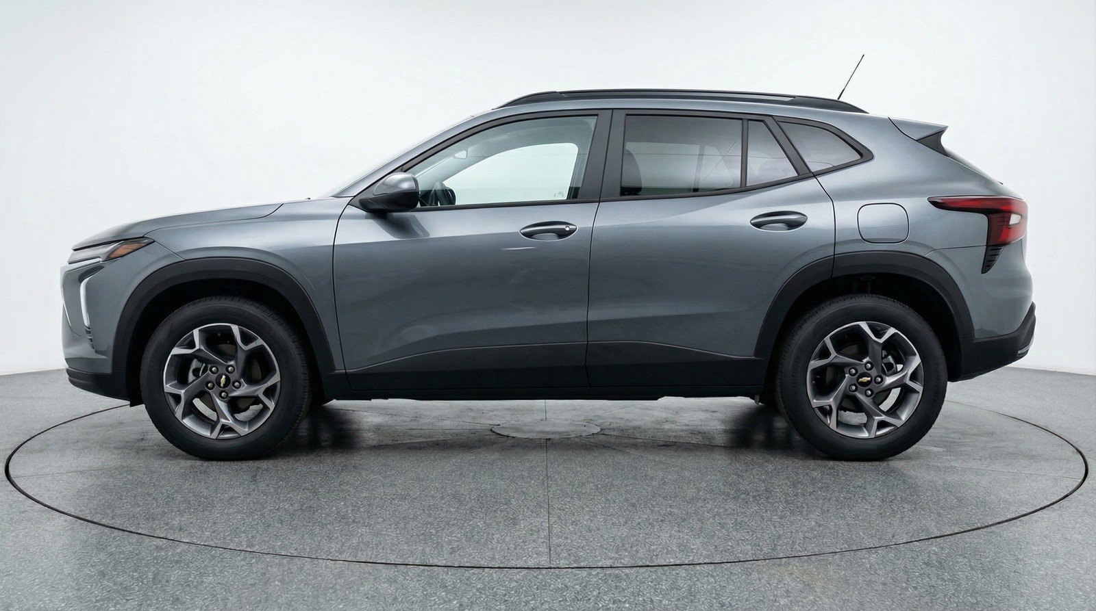 Used 2025 Chevrolet Trax LT image 5